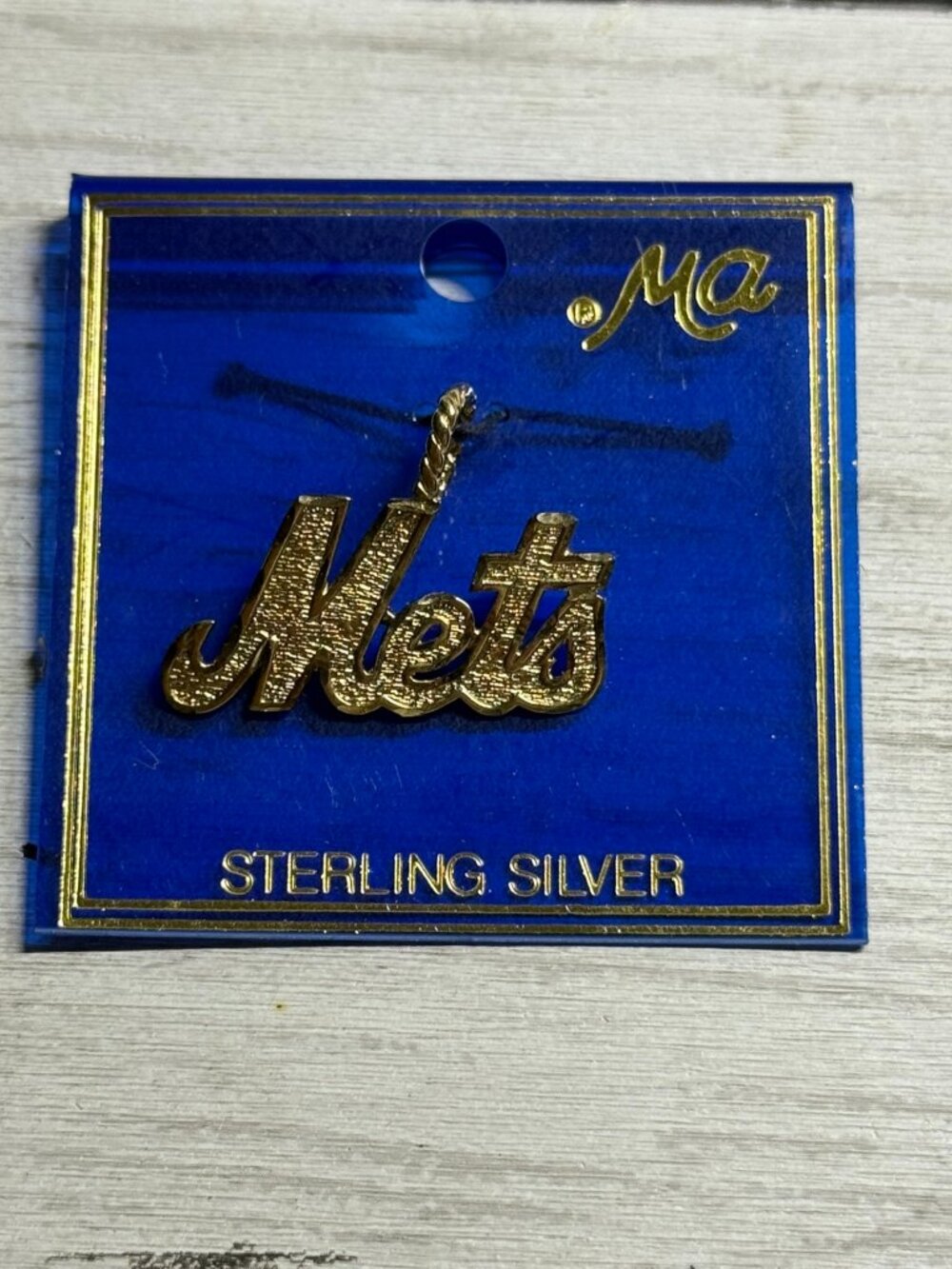 Sterling Silver Gold-plated Diamond Cut MLB New York Mets Script Large Pendant